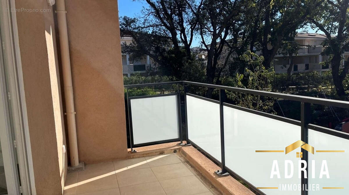 Appartement 39 m² à Bormes-Les-Mimosas  - photo 7