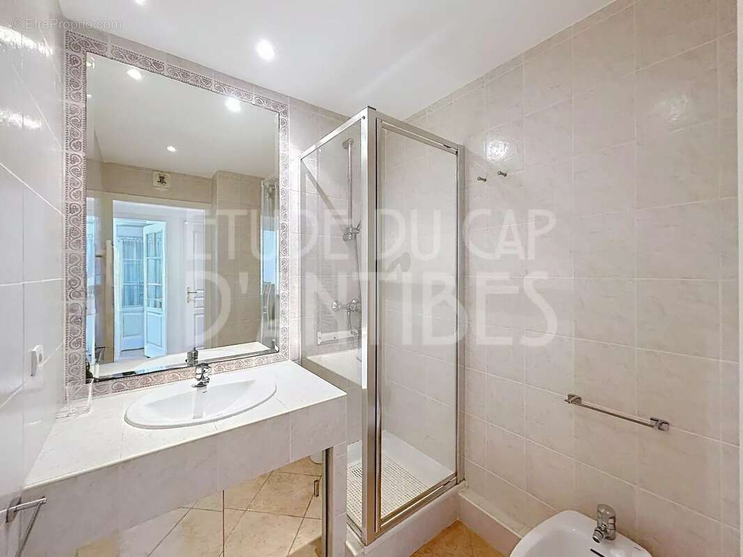 Appartement Vente Antibes Les Pins - photo 11