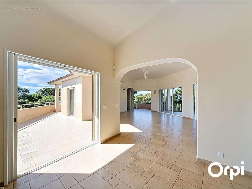 Maison à PORTO-VECCHIO