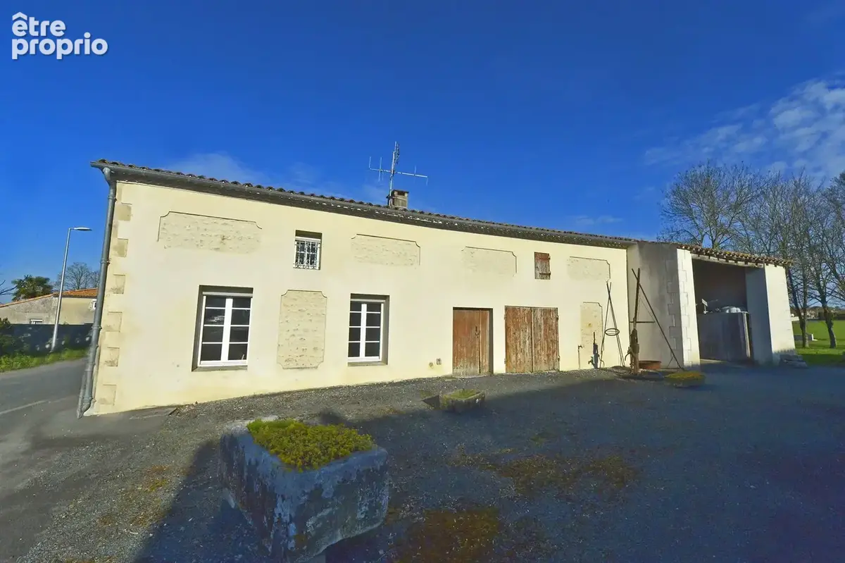 Maison à SEMUSSAC