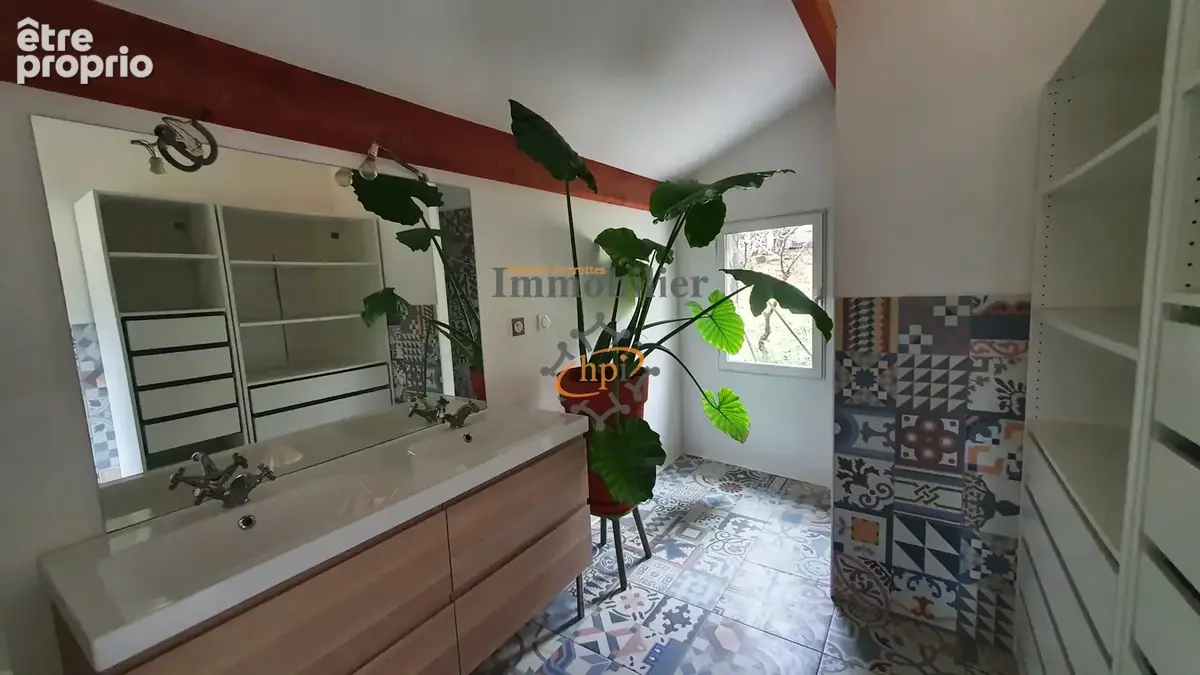 Vente maison rénovée Saint Affrique avec terrain attenant. - photo 9