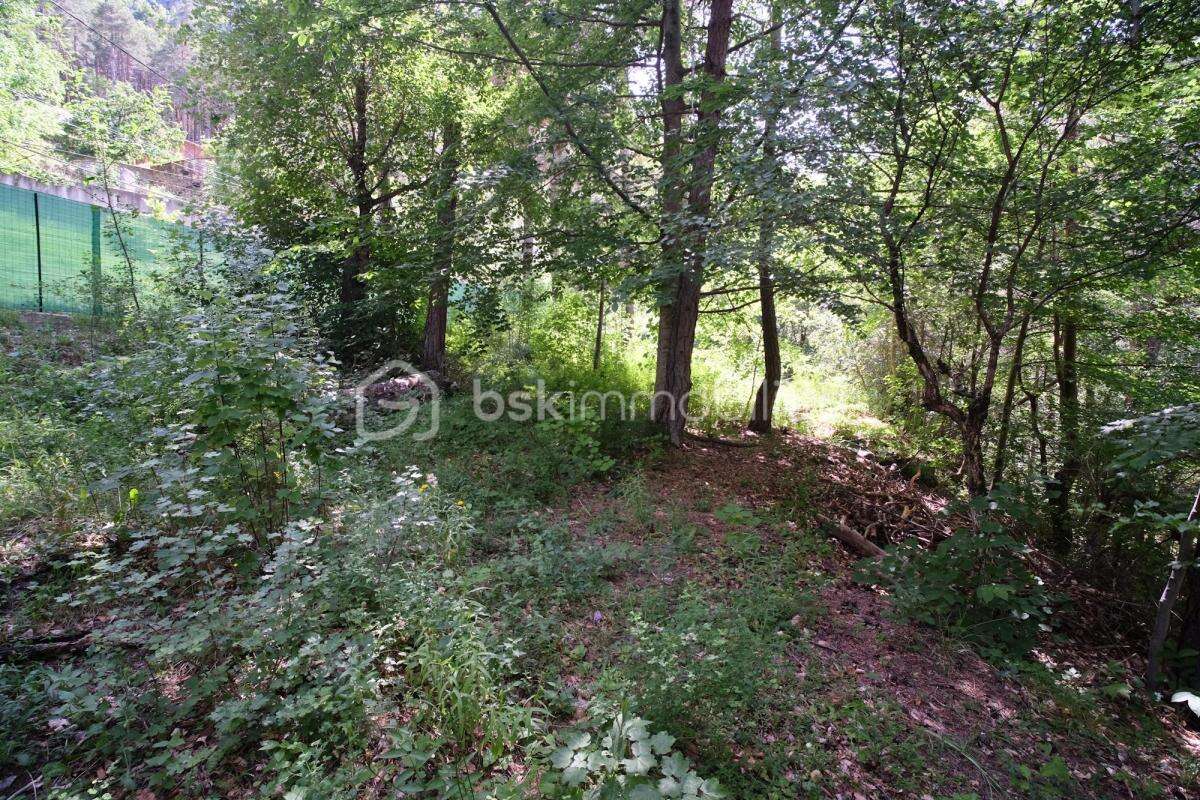 Petit chalet de 27 m2 à la montagne sur terrain arboré de 1120 m2 - photo 5