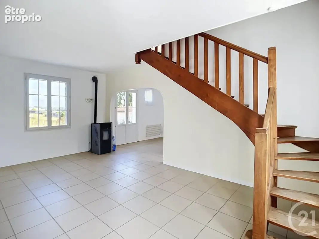 Maison 103 m² à Neuf-Marche  - photo 6