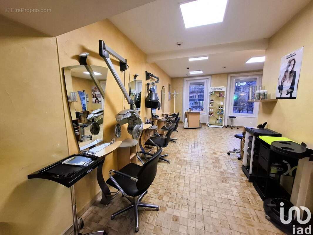 Photo 2 - Commerce à CARENTAN