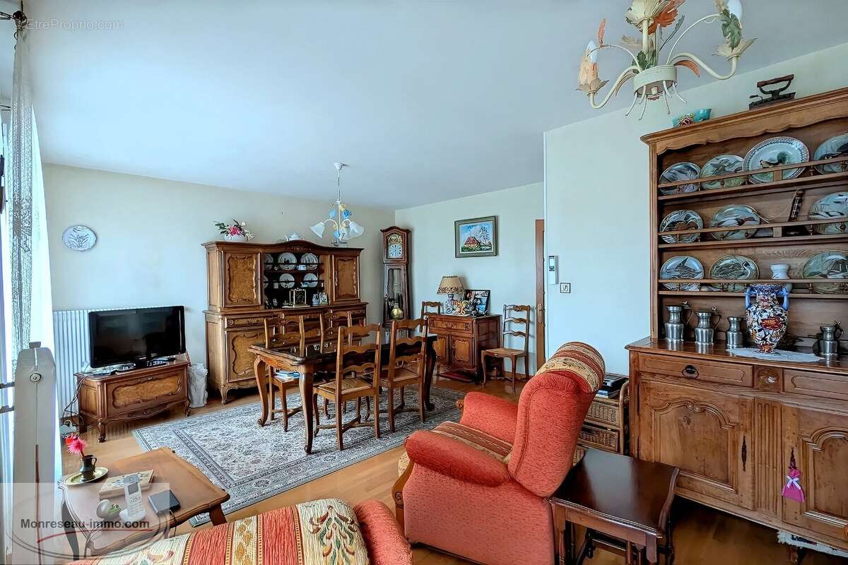 Maison à CHATENOY-LE-ROYAL