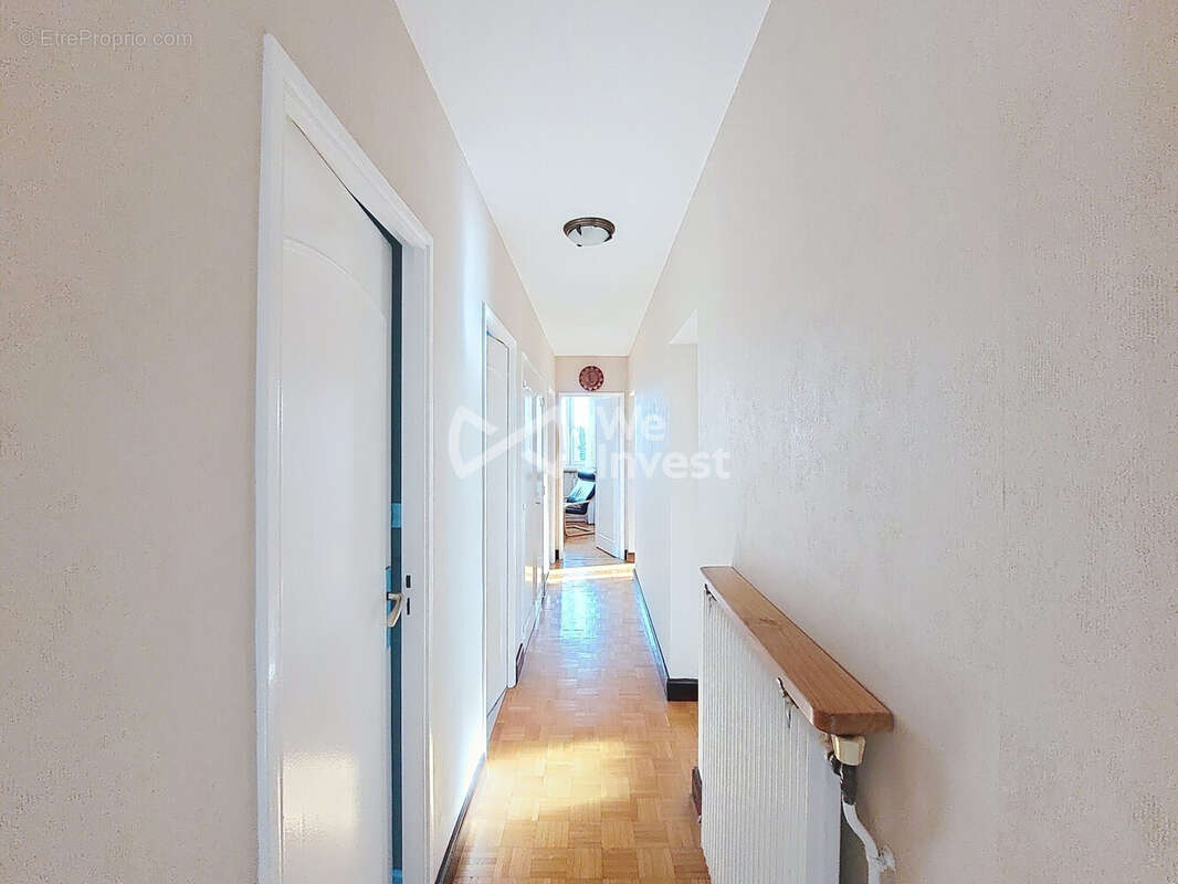 Appartement à LONS