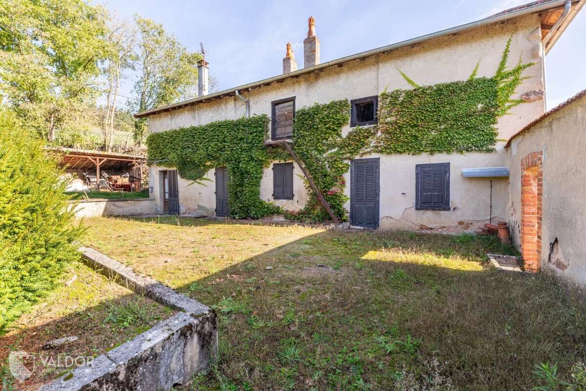 Maison à AMPLEPUIS