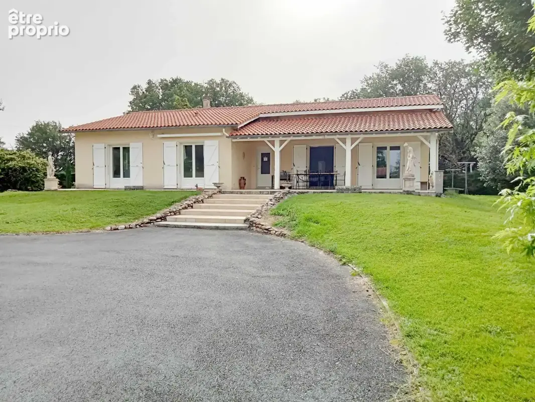 Photo Maison à Soual au prix de 369 000€
