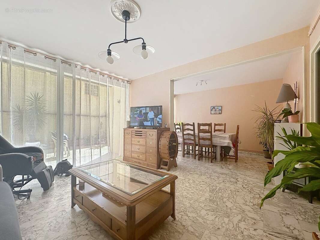 Appartement à BEZIERS