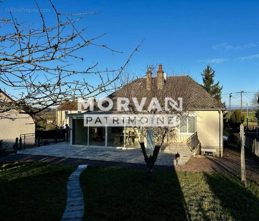 Maison à CERCY-LA-TOUR