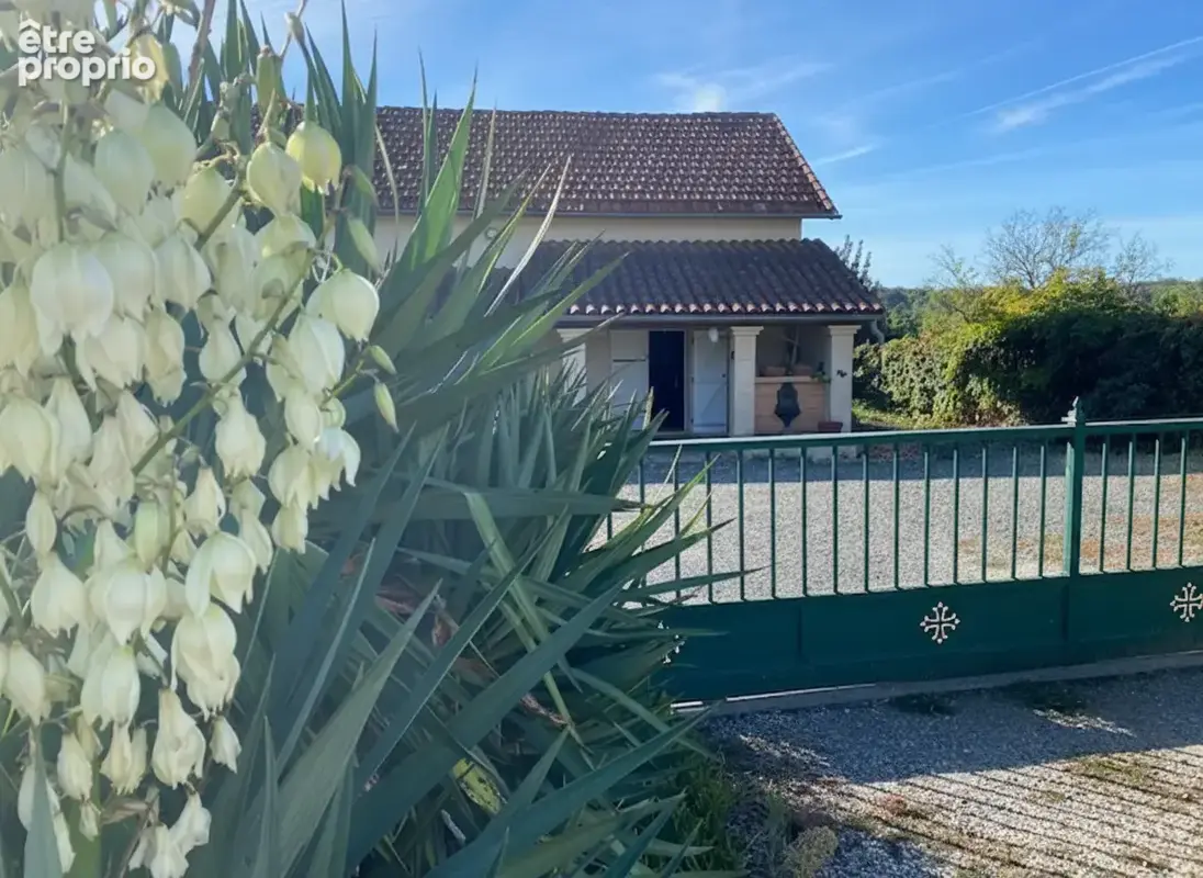 Dordogne vergt maison en pierres  avec grange - photo 2