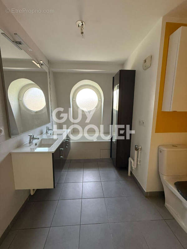 Appartement à AIX-LES-BAINS