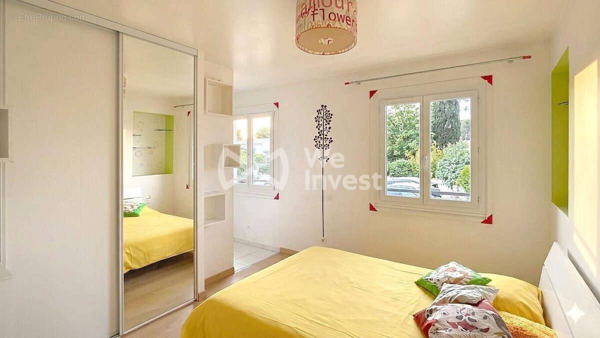 Maison 240 m² à Saint-Jean-De-Vedas  - photo 7