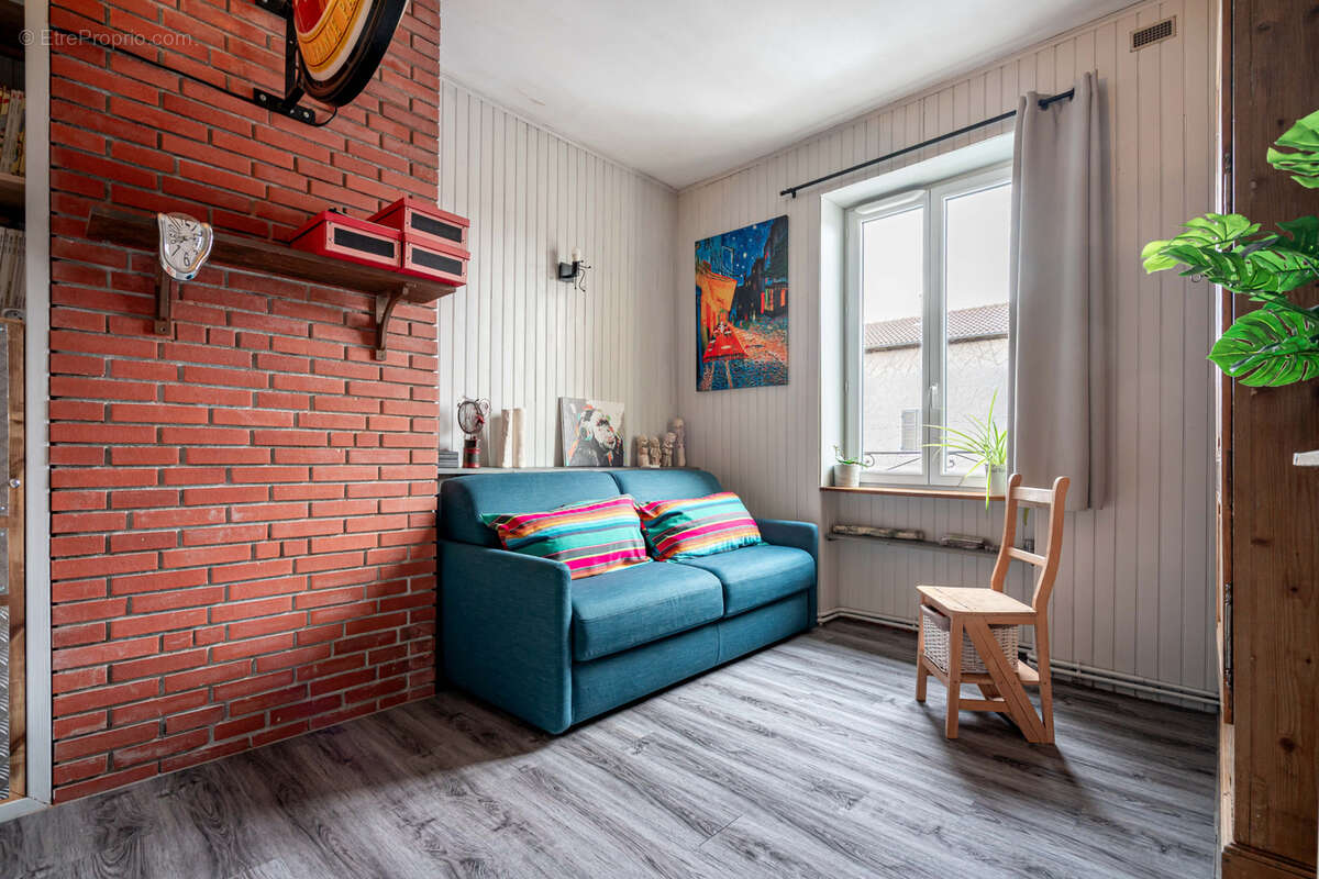 Maison à SAINT-GEORGES-DE-RENEINS