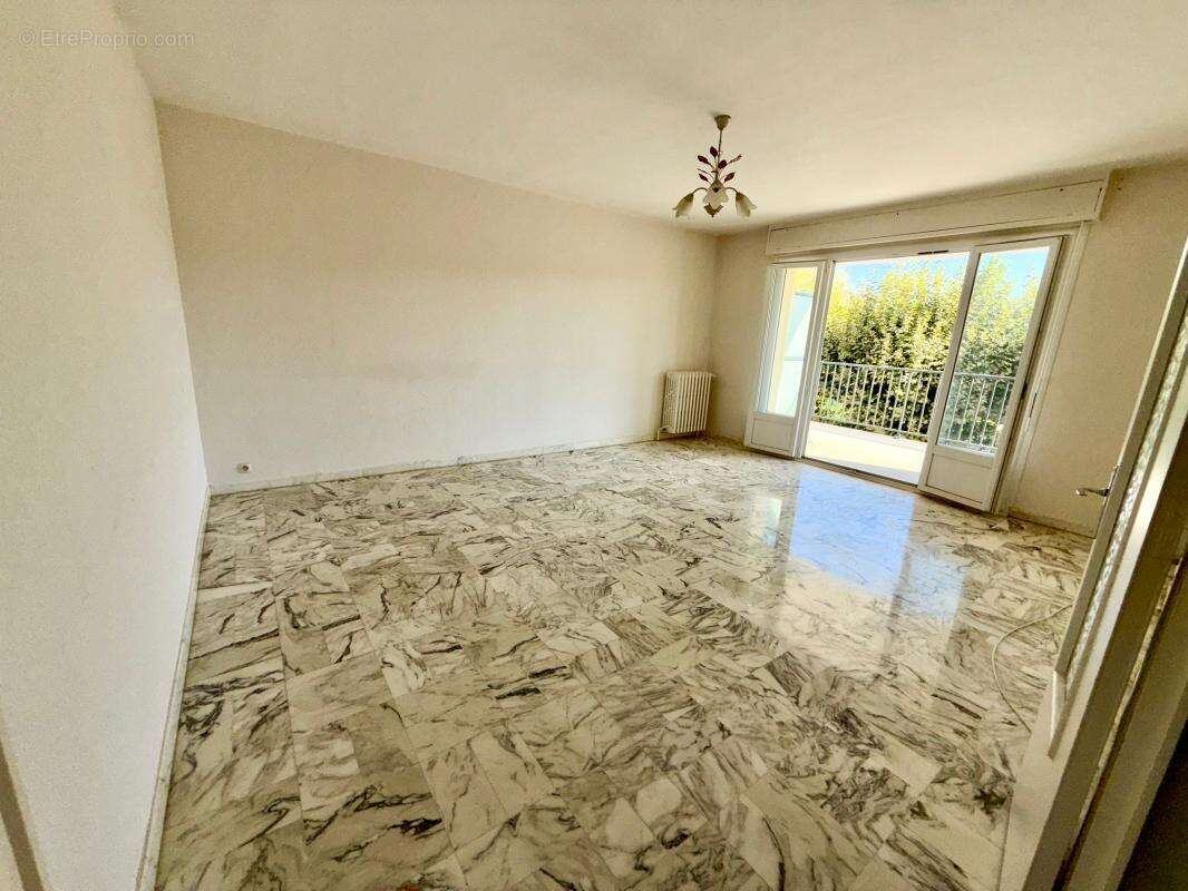 Appartement à LA VERPILLIERE