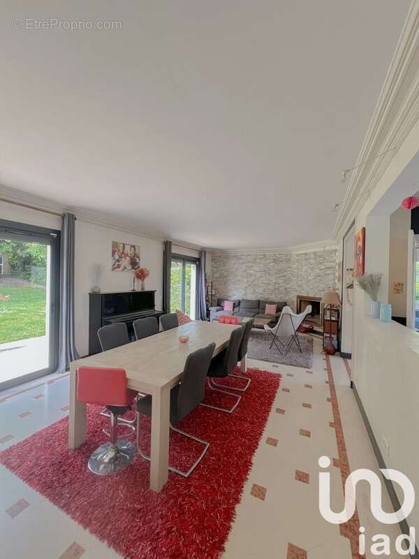 Photo 6 - Maison à LOUVECIENNES