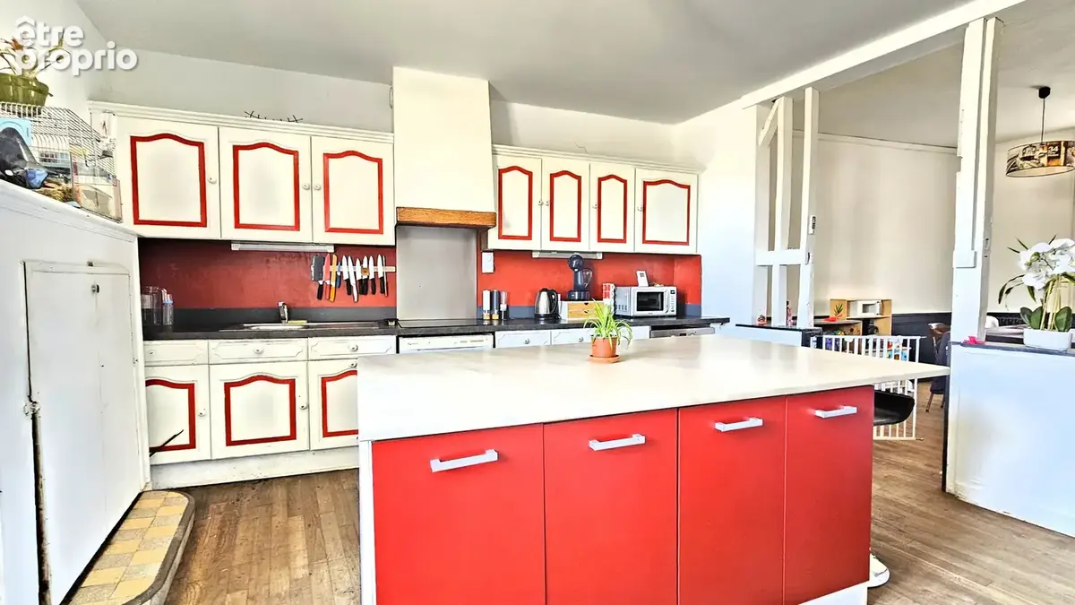 Maison 138 m2 sur terrain de 520 m2 avec 4 chambres, terrasse, cour et jardin exposé Sud, double carport, cave - photo 16