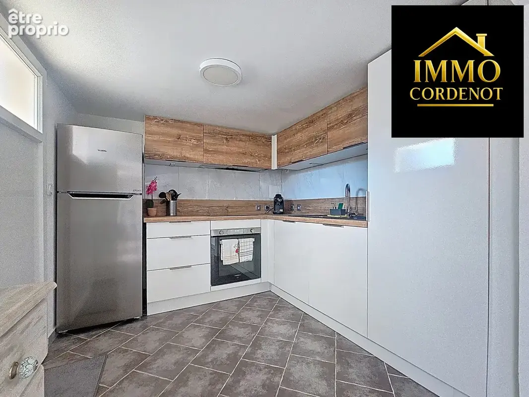 Maison 1 pièce 27 m² à vendre à Le Revest-Les-Eaux (83200) - photo 5