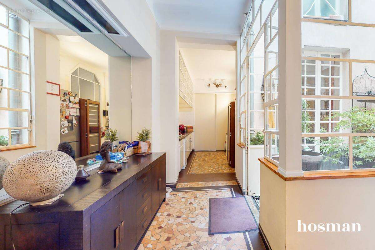 Appartement 4 pièces de 91 m² avec patio - Quartier historique de Nantes - photo 3