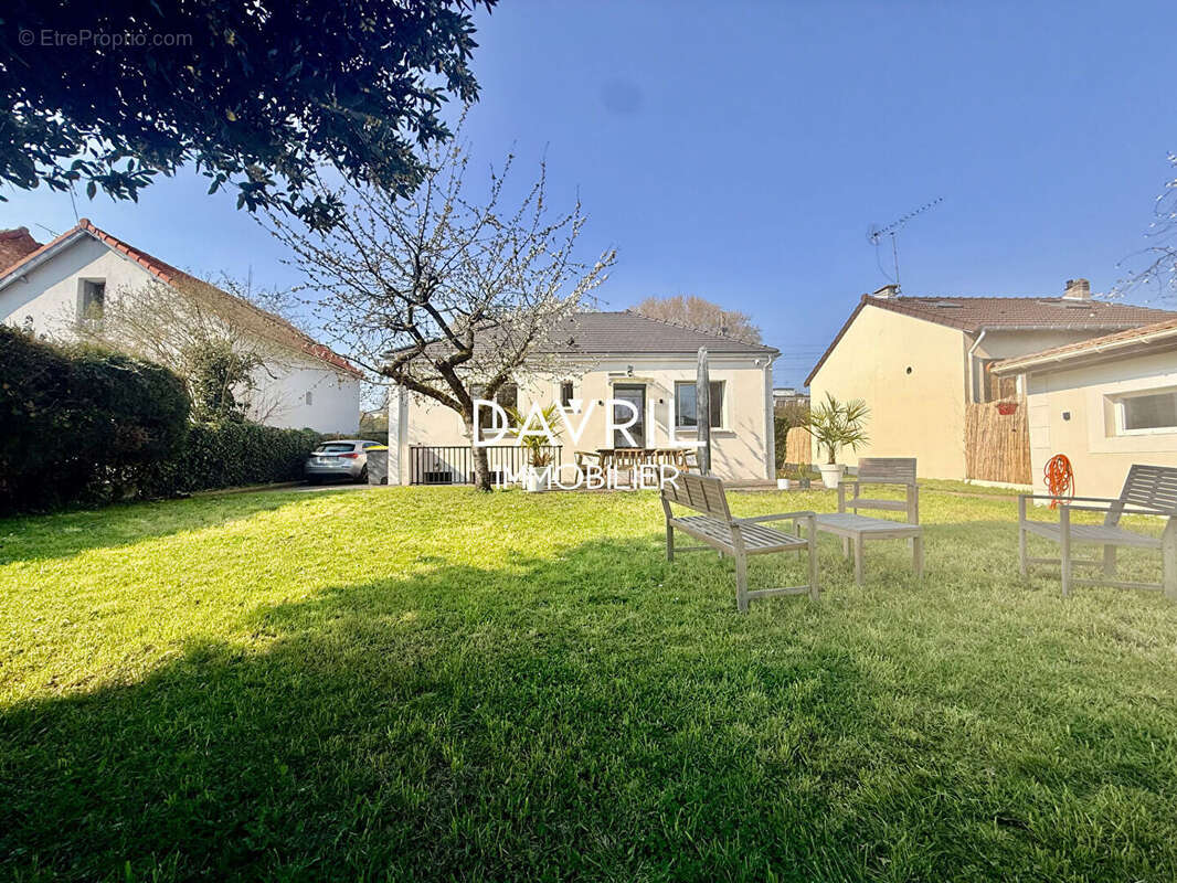 Maison à CONFLANS-SAINTE-HONORINE