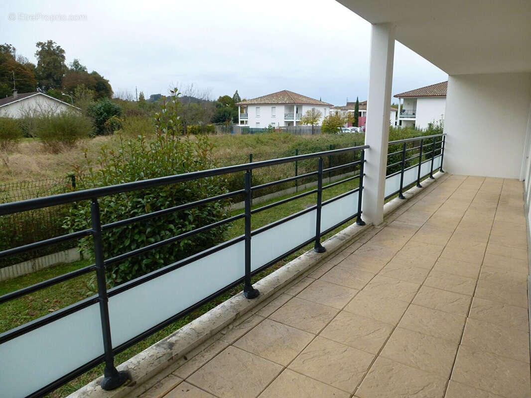 Appartement à BIZANOS