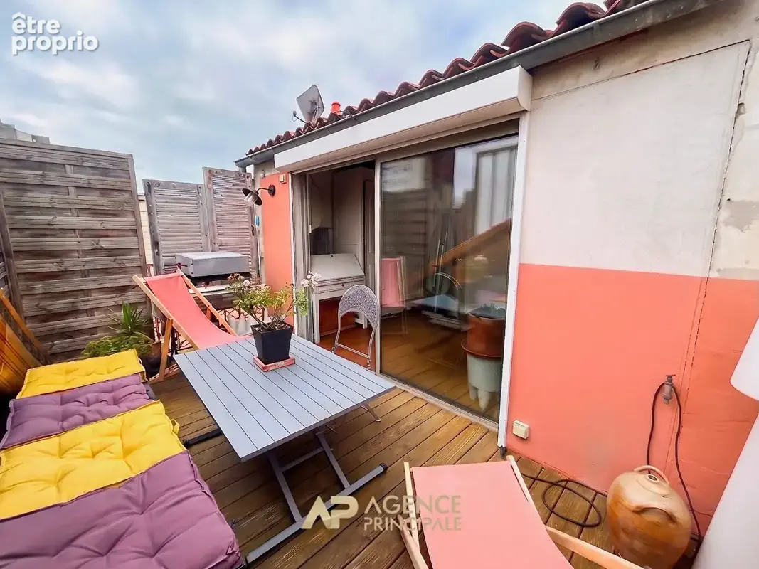 Maison de charme en pierre avec terrasse - 4 chambres ? Hyper-centre de La Rochelle - photo 5