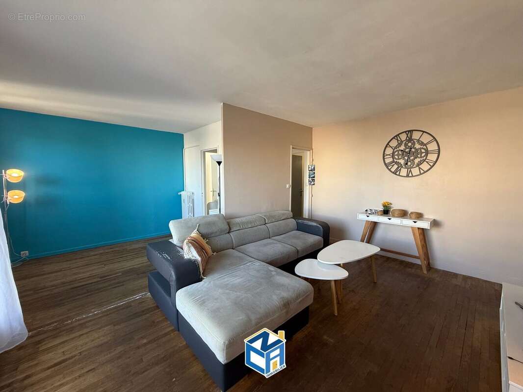 Appartement 64 m² à Tours  - photo 7