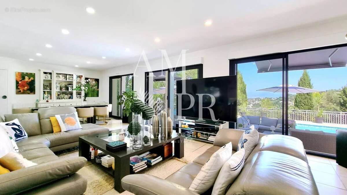 Exclusivite contemporaine 6 chambres vue mer proche commerces - photo 14