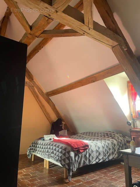 Maison à CONDE-SUR-HUISNE