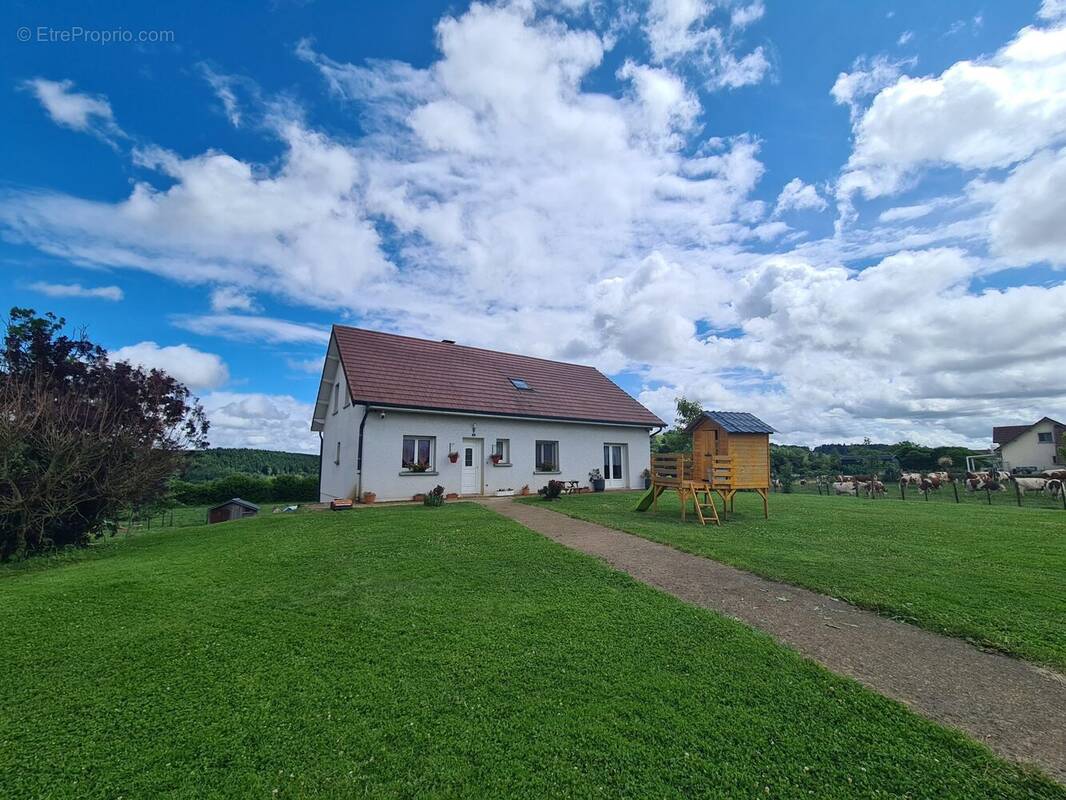 Maison à EPEUGNEY