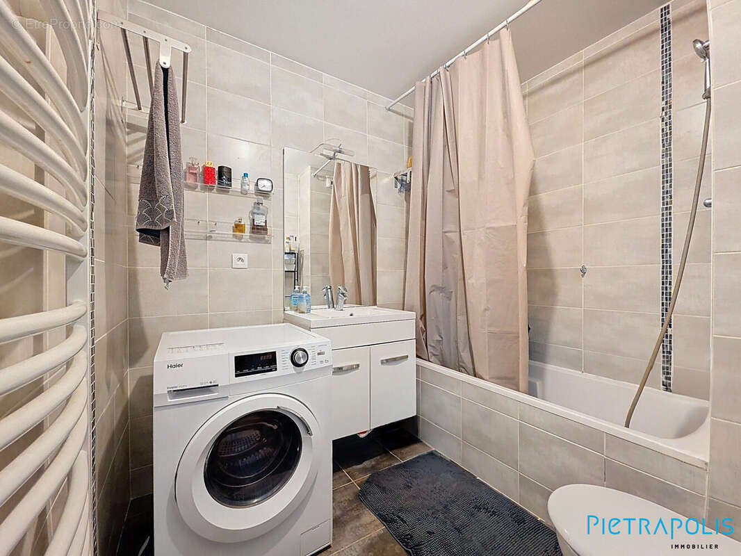 Appartement à SAINT-GENIS-POUILLY