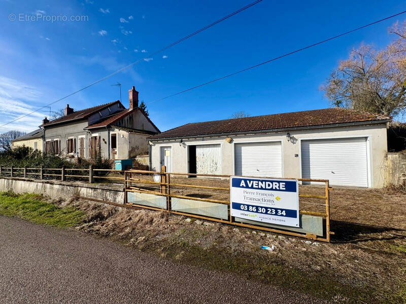 Maison à VERNEUIL
