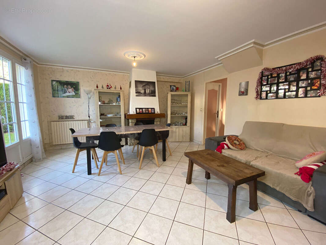 Maison à SAINT-BERTHEVIN