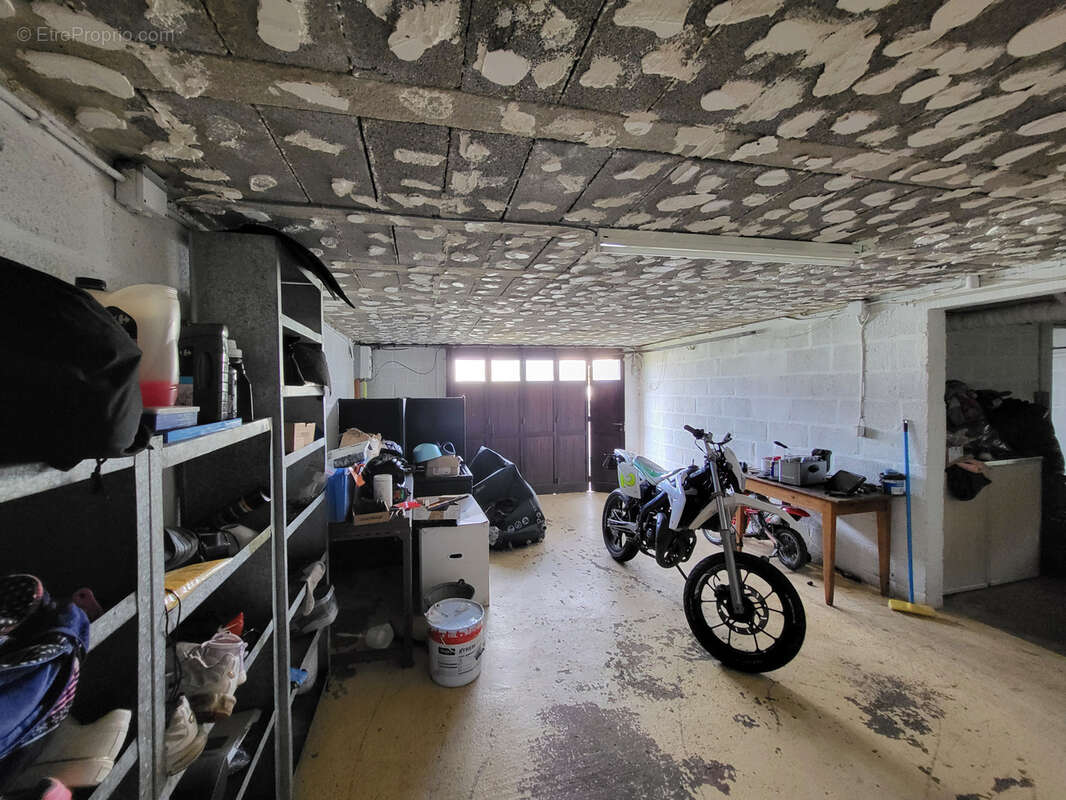 Maison à CANY-BARVILLE