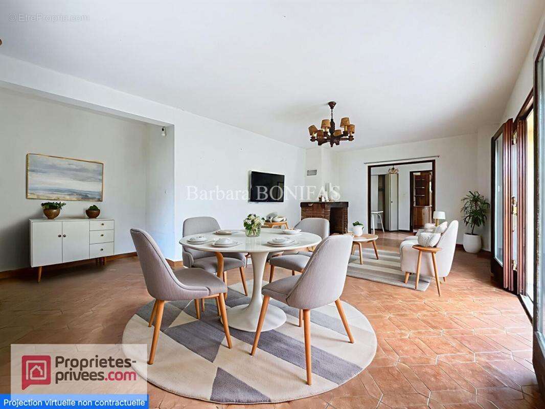 Maison à SAINT-SULPICE