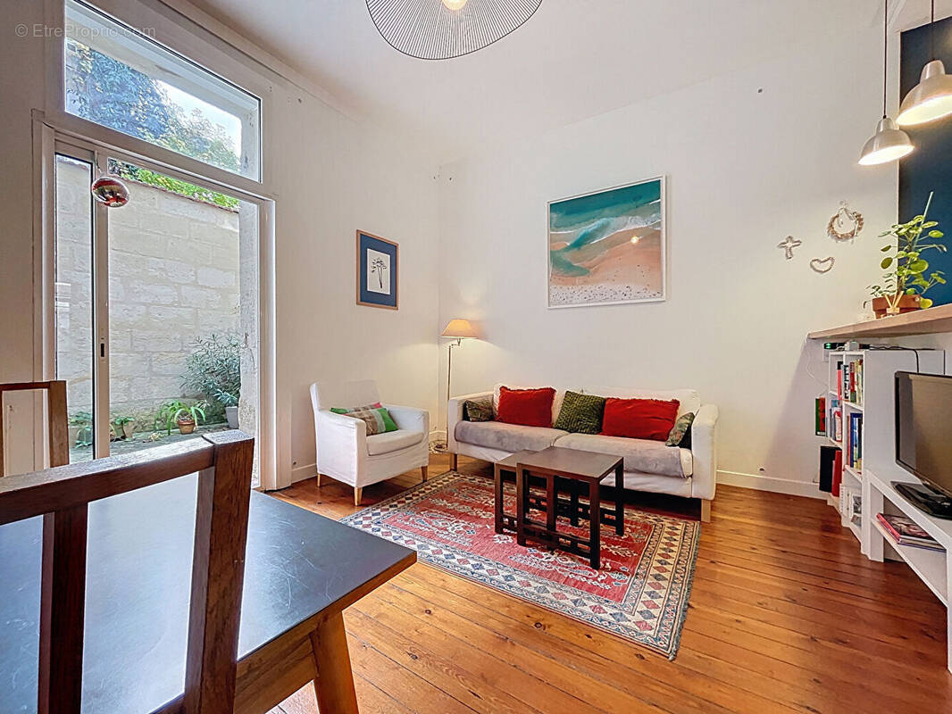 Appartement à BORDEAUX