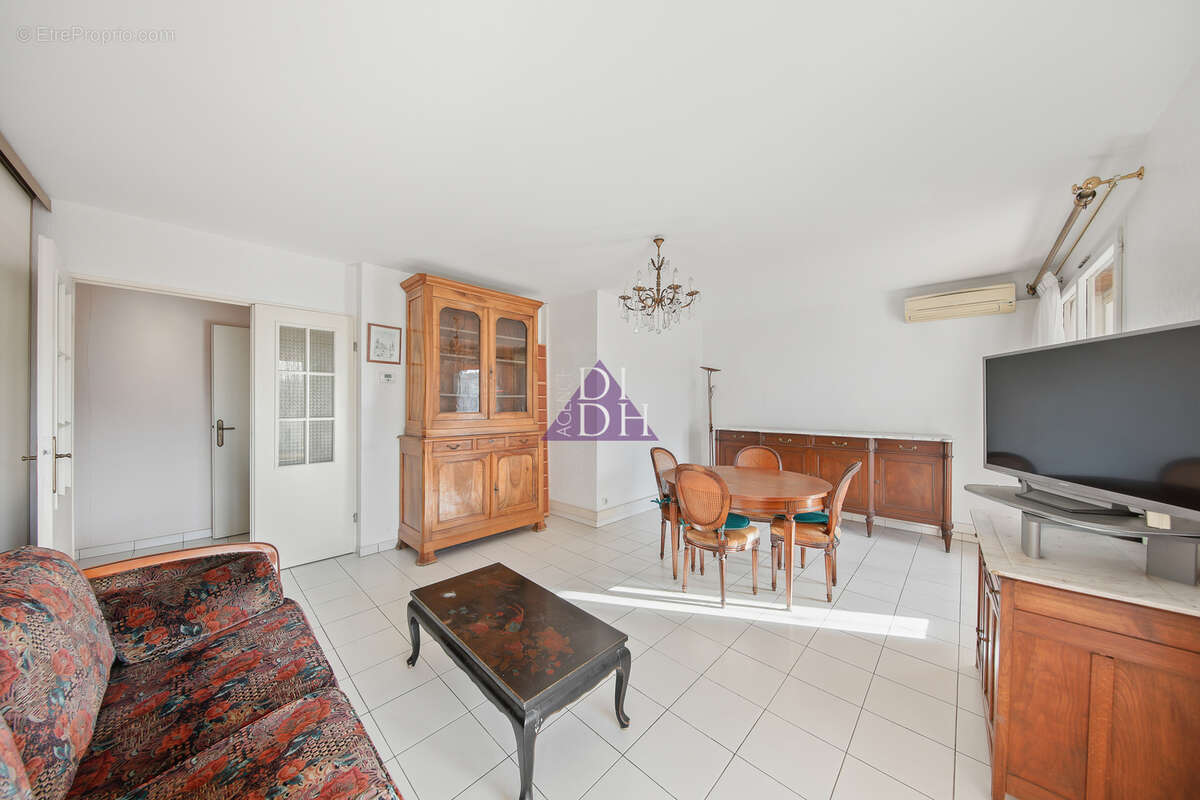 Appartement à HYERES