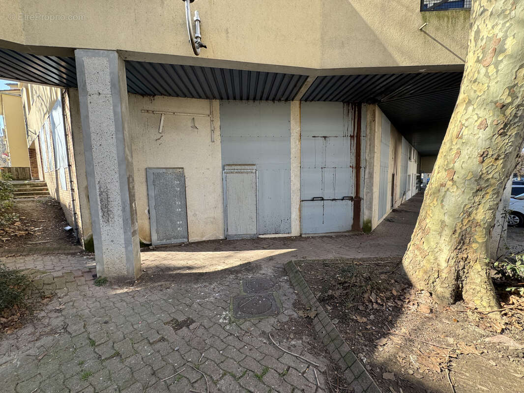 Commerce à CORBEIL-ESSONNES