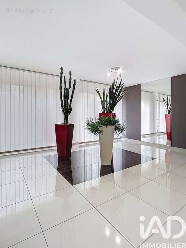 Photo 3 - Appartement à REIMS