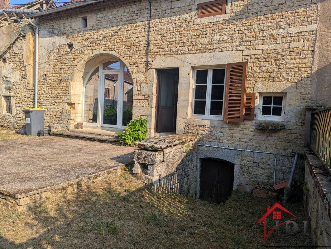 Maison à FOUVENT-SAINT-ANDOCHE