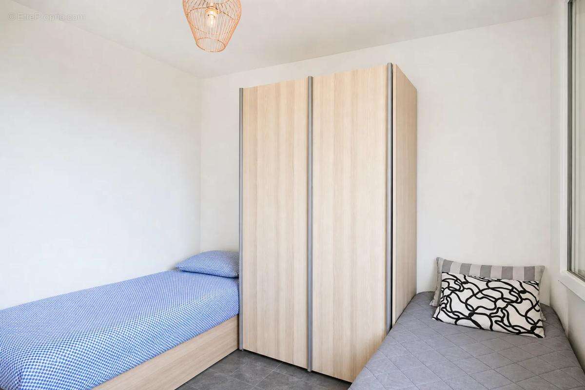 Appartement 4 pièces de 72 m² vendu loué - photo 12