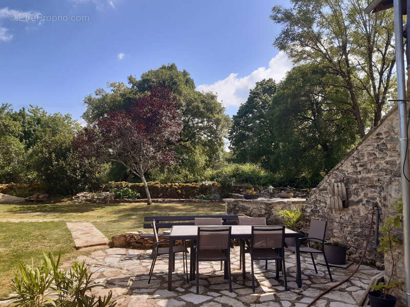 Maison avec gite et piscine - photo 13
