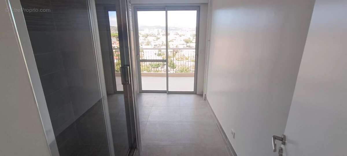 Appartement à MANDELIEU-LA-NAPOULE