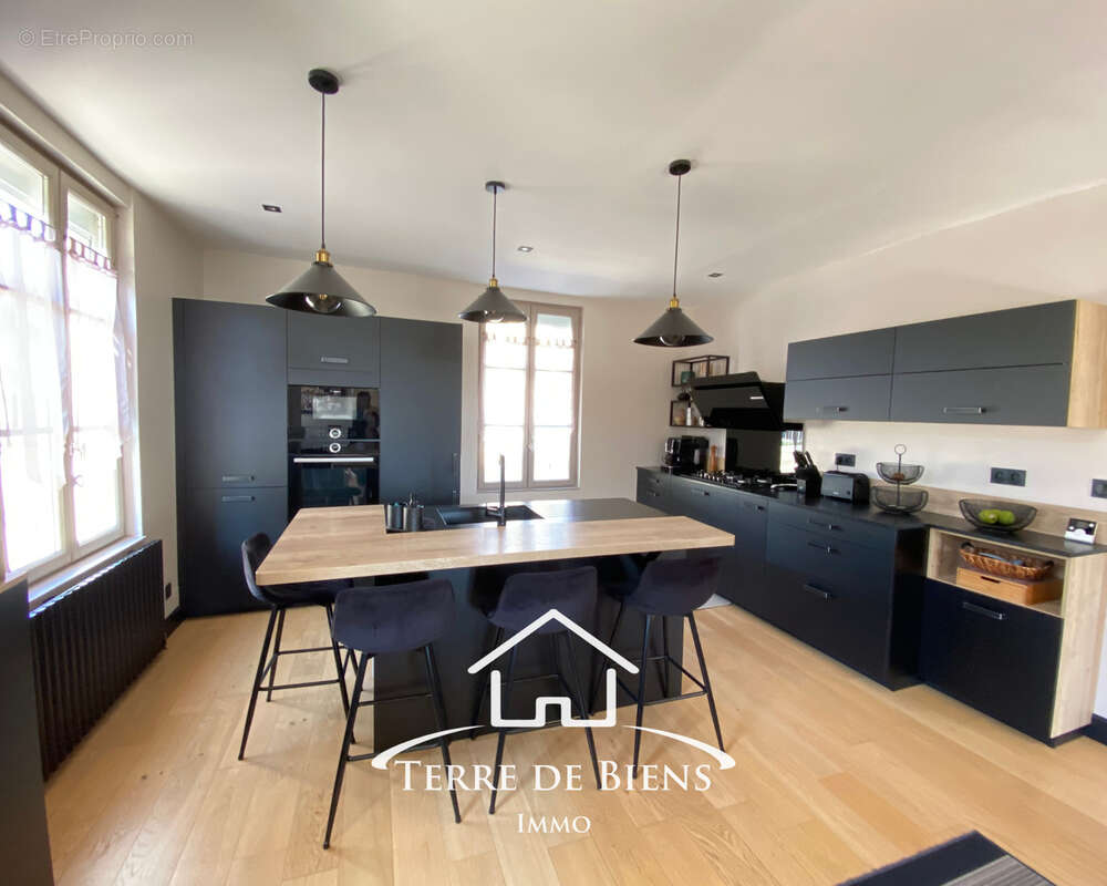 Maison à CUISY-EN-ALMONT