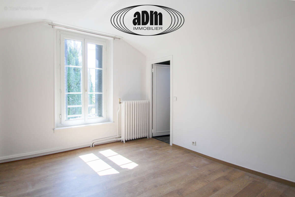 MAISON MEULIERE 90 M2 À Nanteuil les Meaux - photo 14