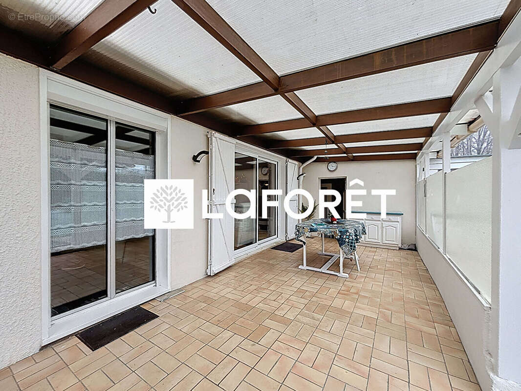 Maison à MOISSY-CRAMAYEL