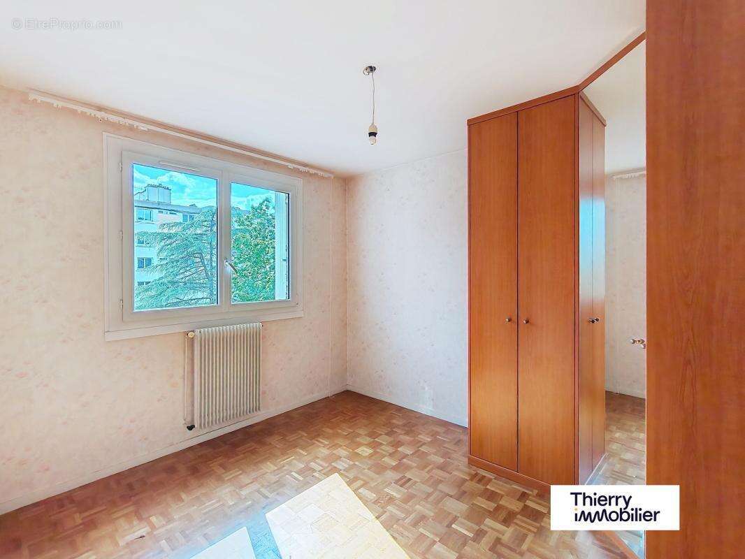T2 Lumineux avec Balcon - Verdure à Schuman/Barberie - photo 10