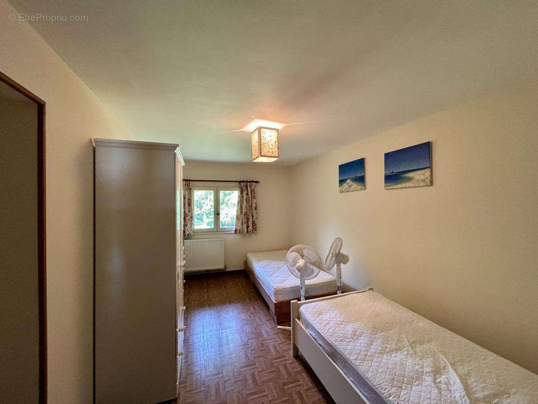 Superbe Longère en Pierre de 413 m2   6 Chambres - photo 14