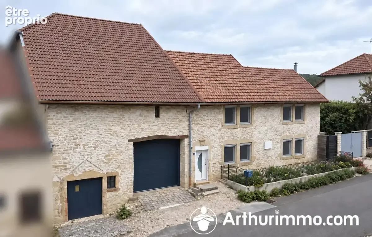 Maison à MONTECHEROUX
