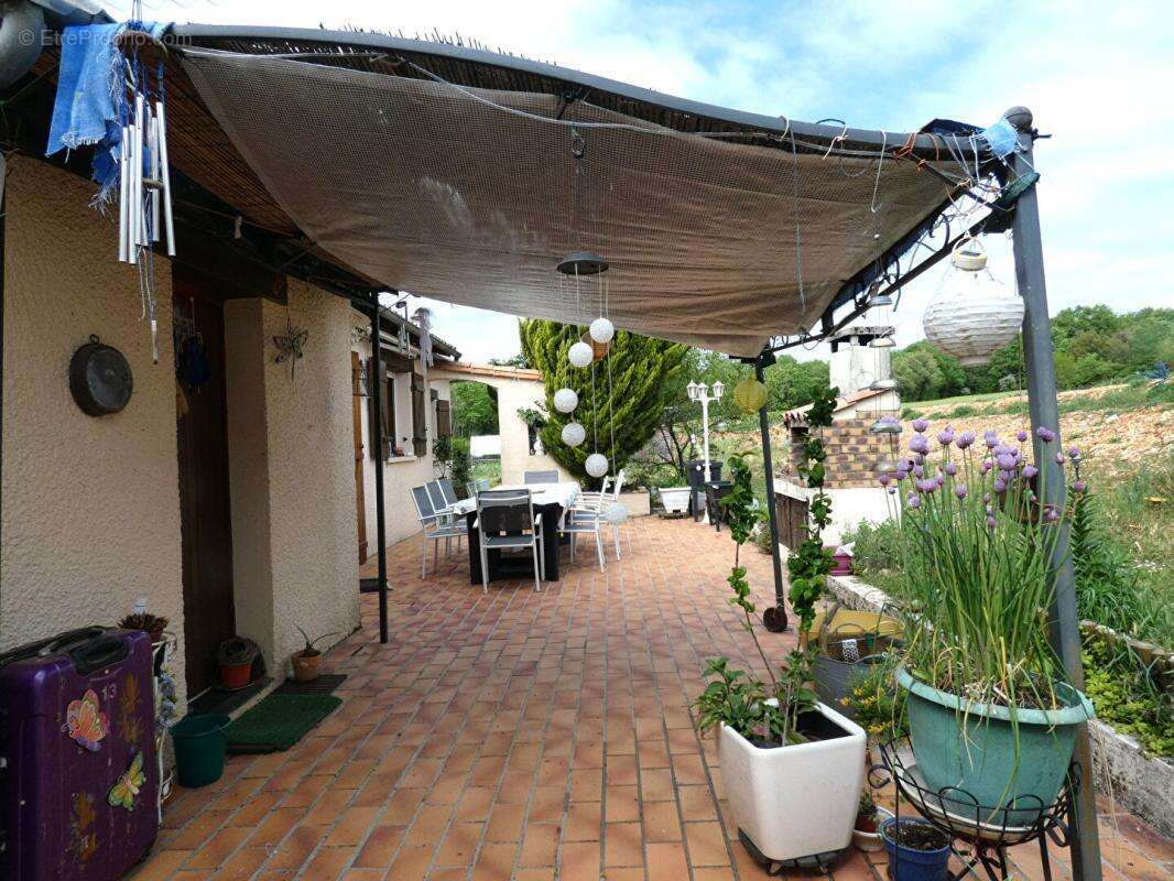 Maison Saint Martial D Albarede 4 pièce(s) 98 m2 - photo 6